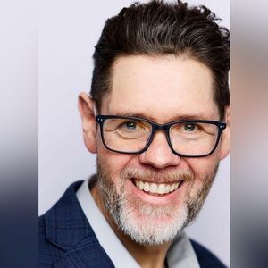 Meet your Posher, Frank